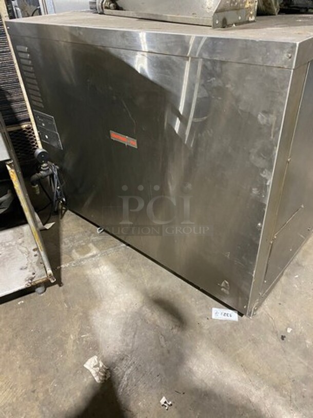 Hardt Commercial Natural Gas Powered Rotisserie Machine! With View Through Front Access Door! All Stainless Steel! Model: BLAZE SN: 1002B10329 - Image 4 of 9