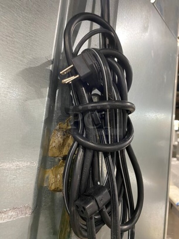 Continental Commercial Single Door Reach In Freezer! All Stainless Steel! On Casters! Model: 1FE SN: 14878381 115V 60HZ 1 Phase - Image 9 of 9