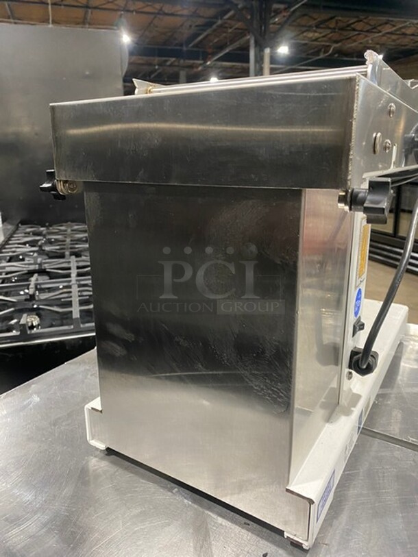 Oliver Commercial Countertop Mini Chip Slicer! Working When Removed! Model 738 SN:188984 115V 60HZ 1 Phase - Image 4 of 8
