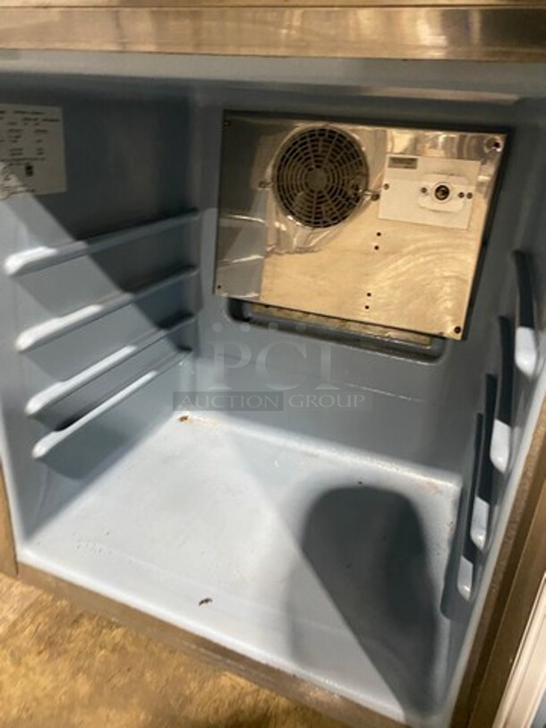 Delfield Commercial Single Door Lowboy/Worktop Cooler! All Stainless Steel! Model: 406STAR2 SN: 1302152001558 115V 60HZ 1 Phase - Image 5 of 7