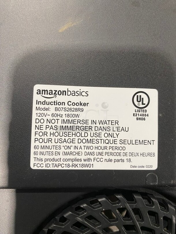 Amazon Basics Portable Induction Burner! MODEL B07S2628R9 120V - Image 5 of 7