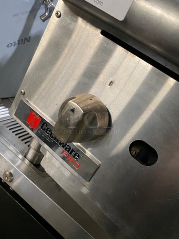 Cecilware Pro Commercial Countertop Gas Powered Flat Top Griddle! With Back And Side Splashes! All Stainless Steel! On Legs! - Image 6 of 8
