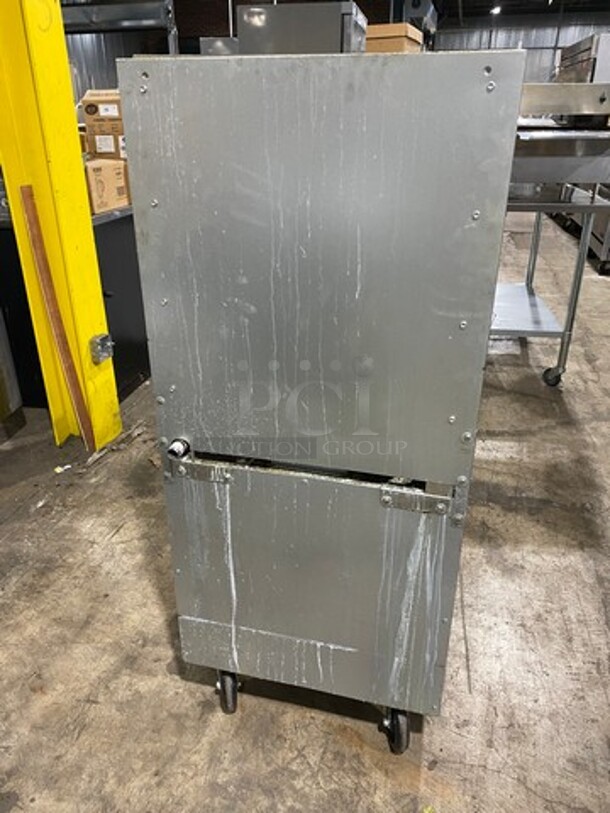 LATE MODEL! 2022 Asber Commercial Natural Gas Powered 4 Burner Stove! With Raised Back Splash And Salamander Shelf! With Oven Underneath! All Stainless Steel! On Casters! Model: AER424NG SN: 8102557218 - Image 4 of 10