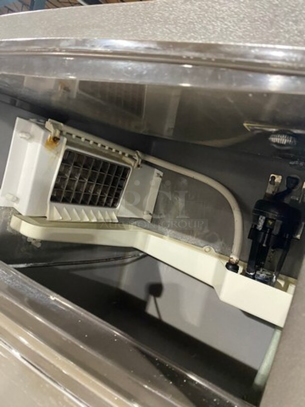 MANITOWOC Commercial Self-Contained Air Cooled Undercounter Ice Machine!  Model QM30A Serial 031250055 115V/60Hz/ 1 Phase - Image 6 of 7