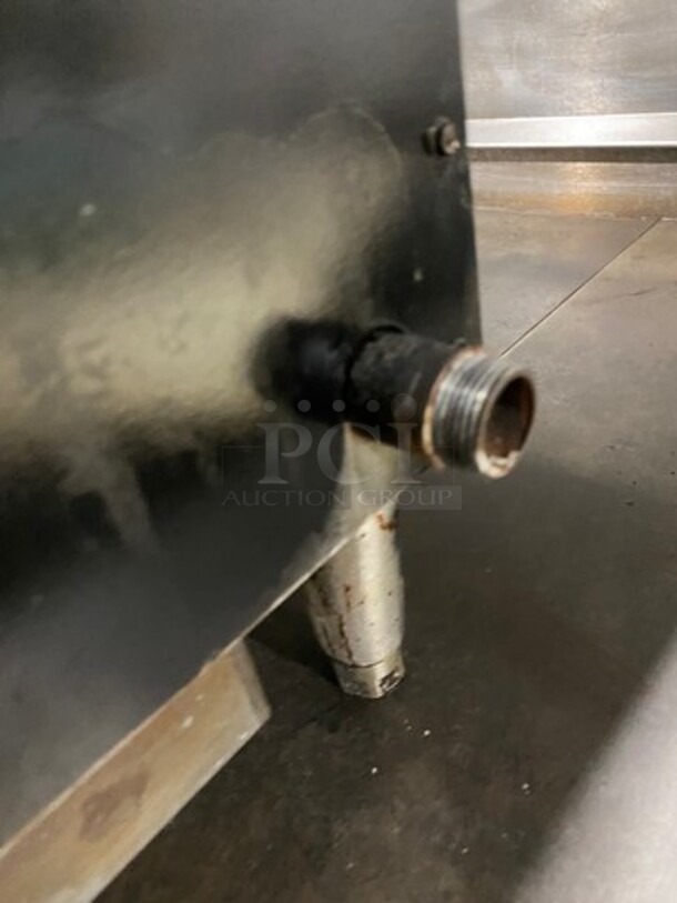 Commercial Countertop Natural Gas Powered Char Broiler Grill! All Stainless Steel! On Small Legs! - Image 7 of 7