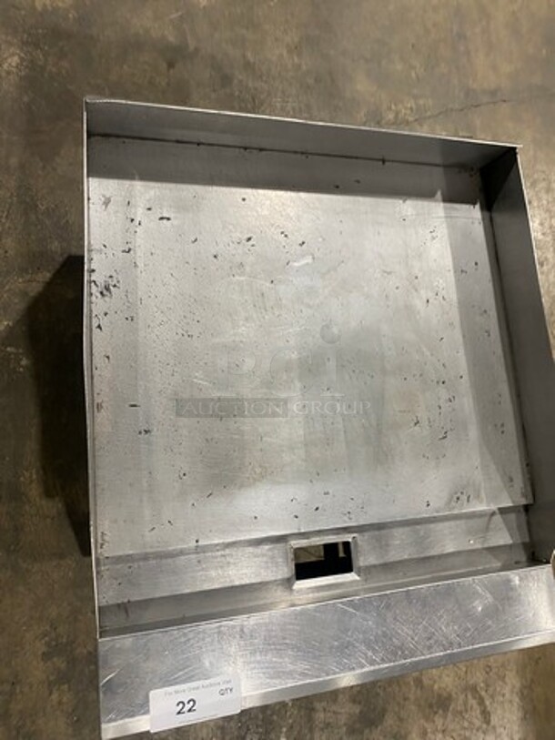 APW Commercial Countertop Natural Gas Powered Flat Top Griddle! With Back And Side Splashes! All Stainless Steel! On Small Legs! - Image 5 of 7