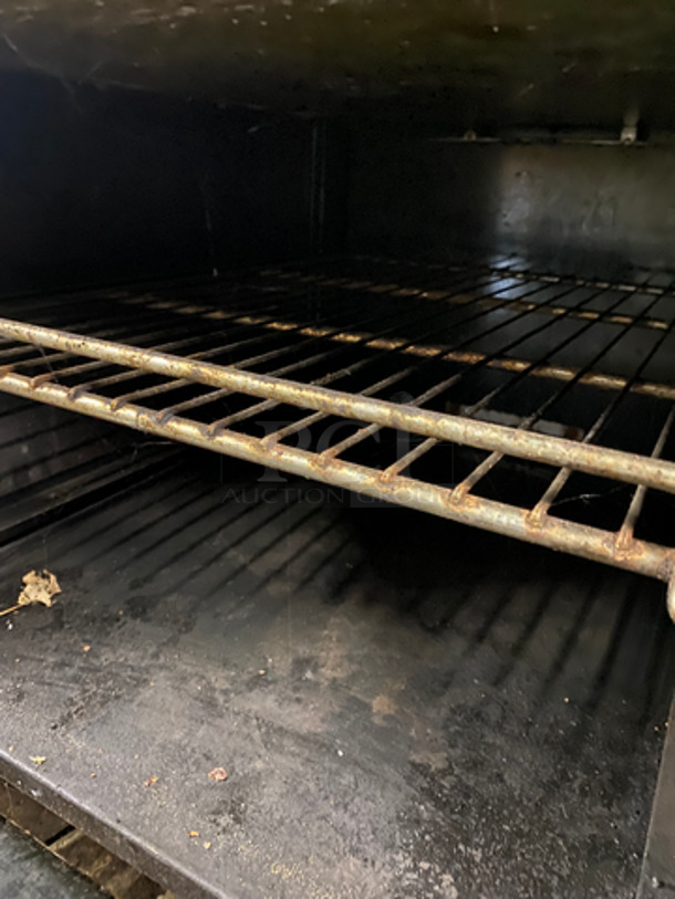 Imperial Commercial Natural Gas Powered 4 Burner Stove! With Raised Back Splash And Salamander Shelf! With Oven Underneath! All Stainless Steel! On Casters! - Image 9 of 11