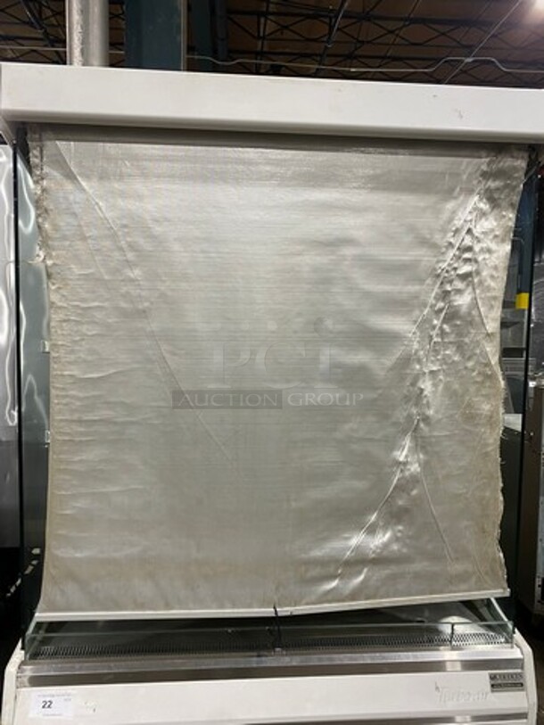 Turbo Air Commercial Refrigerated Grab-N-Go Open Case Merchandiser! With View Through Sides! With Front Cover! Model: TOM50W SN: OM50011005 120V 60HZ 1 Phase - Image 9 of 10