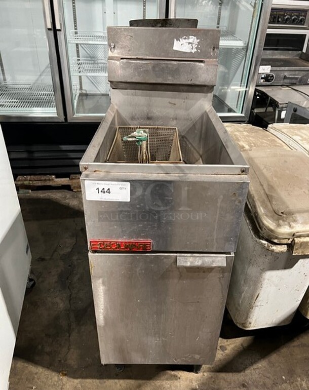 Cecilware Natural Gas Powered Deep Fat Fryer! With 1 Metal Baskets! With Backsplash! All Stainless Steel! Model FMS40! On Legs! - Image 2 of 7
