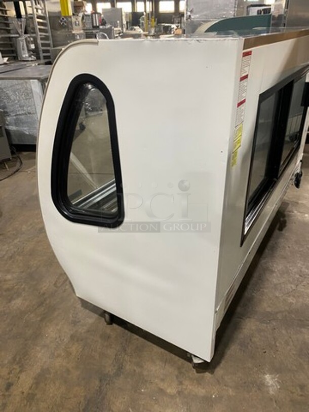 Pro Kold Commercial Refrigerated Deli/Bakery Display Case Merchandiser! With Curved Front Glass! With Rear Access Doors! Model: TEM2000 SN: C55180800187 120V - Image 4 of 9