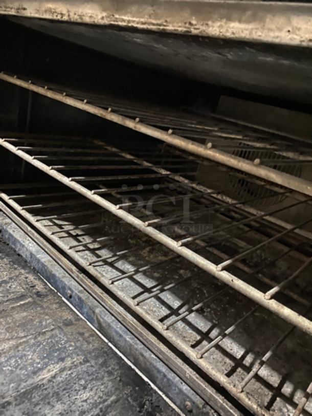 Garland Commercial Natural Gas Powered Upright Double Oven Char Broiler Grill! All Stainless Steel! - Image 7 of 10