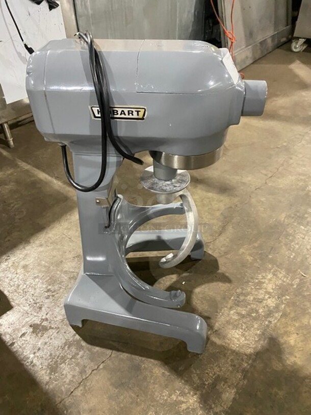 Hobart Commercial 20QT Planetary Mixer! With Spiral Hook Attachment! Model: A200T SN: 11216265! 115V 60HZ 1 Phase! - Image 2 of 9