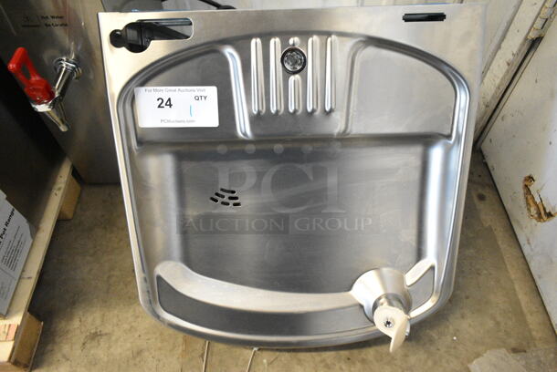 BRAND NEW SCRATCH AND DENT! Elkay EZSDWS_1G Wall Mount Water Fountain. 115 Volts, 1 Phase. - Image 1 of 8