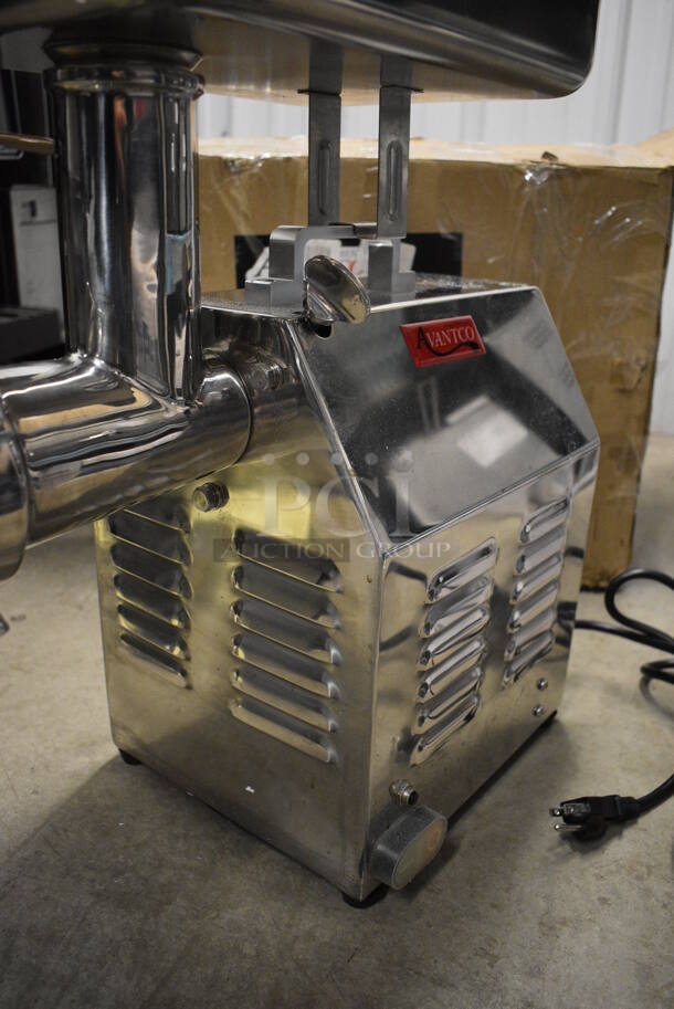 BRAND NEW SCRATCH AND DENT! Avantco Model MG22 Stainless Steel Commercial Countertop #22 Meat Grinder w/ Tray. 110 Volts, 1 Phase. 10x17.5x20 - Image 2 of 6