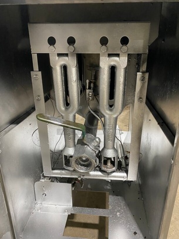 Tristar Commercial Natural Gas Powered Deep Fat Fryer! All Stainless Steel! On Casters! - Image 6 of 7