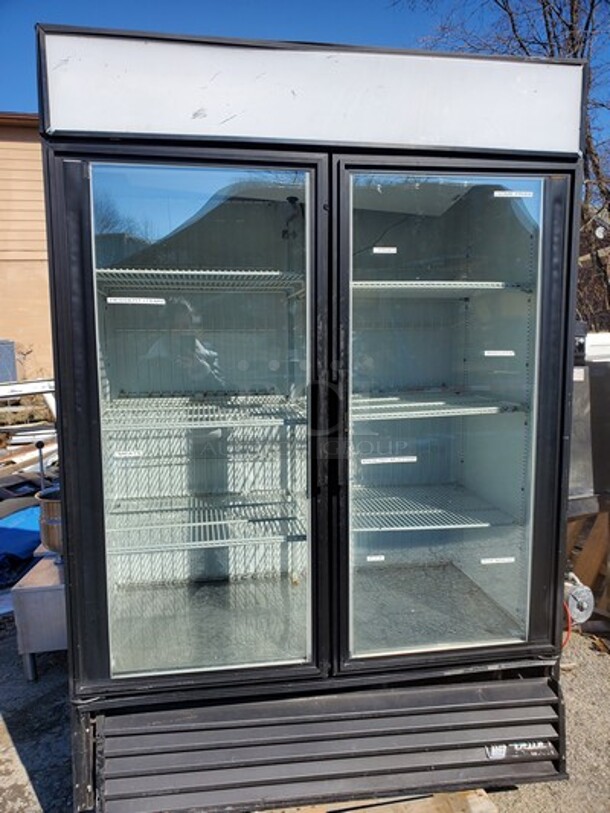 TRUE Two Glass Door Freezer Merchandiser  115/308/230V. - Image 3 of 6
