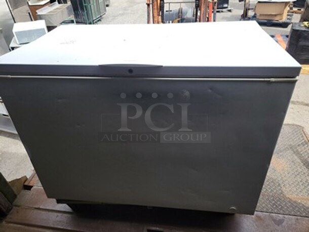 Freezer  - Image 3 of 3