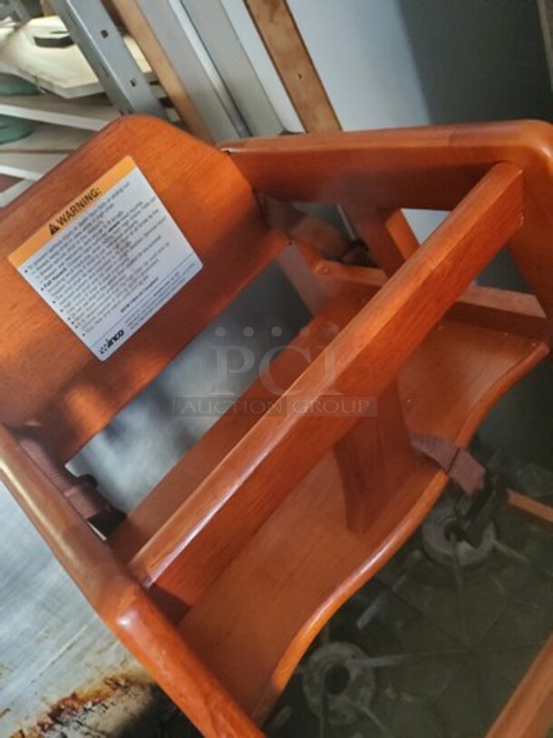 Wooden High Chair Like New! - Image 2 of 6