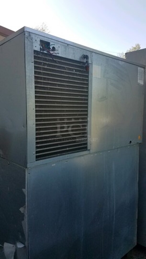 Hoshizaki Ice machine w/ Bin! - Image 2 of 2