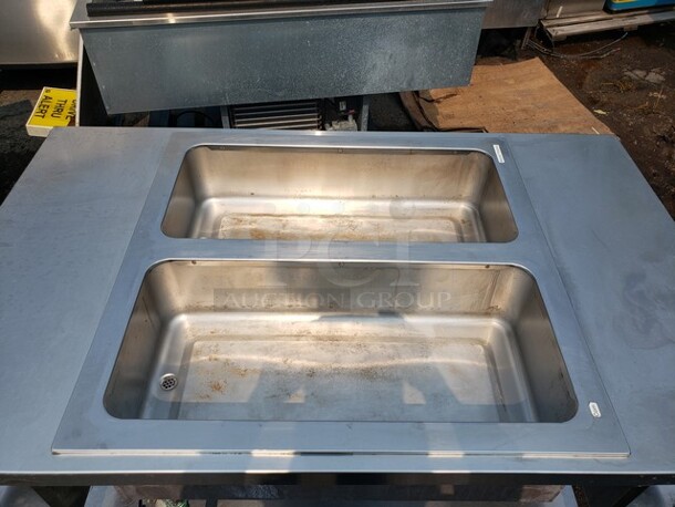 Stainless Steel Drop In Hot Food Station! - Image 2 of 5