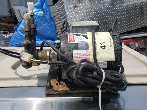 Cornelius 629087457 Pump and Motor Kit, Intelli Carbonator 

115 V
60 Hz
1 PH - Image 2 of 4