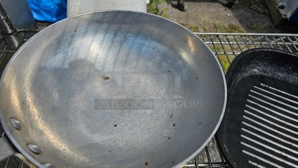 Lot of Miscellaneous Kitchenware 
(4X BID) - Image 4 of 5