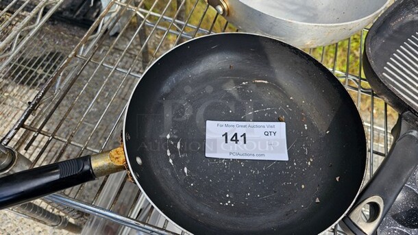 Lot of Miscellaneous Kitchenware 
(4X BID) - Image 5 of 5