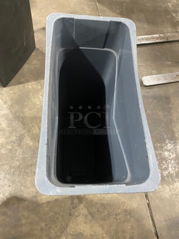 Poly Trash Cans! 2x Your Bid! - Image 6 of 7