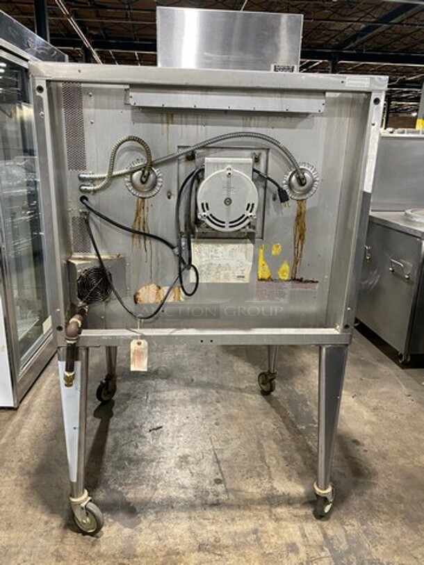 Blodgett Commercial Natural Gas Powered Convection Oven! With View Through Doors! Metal Oven Racks! All Stainless Steel! On Casters! - Image 3 of 12