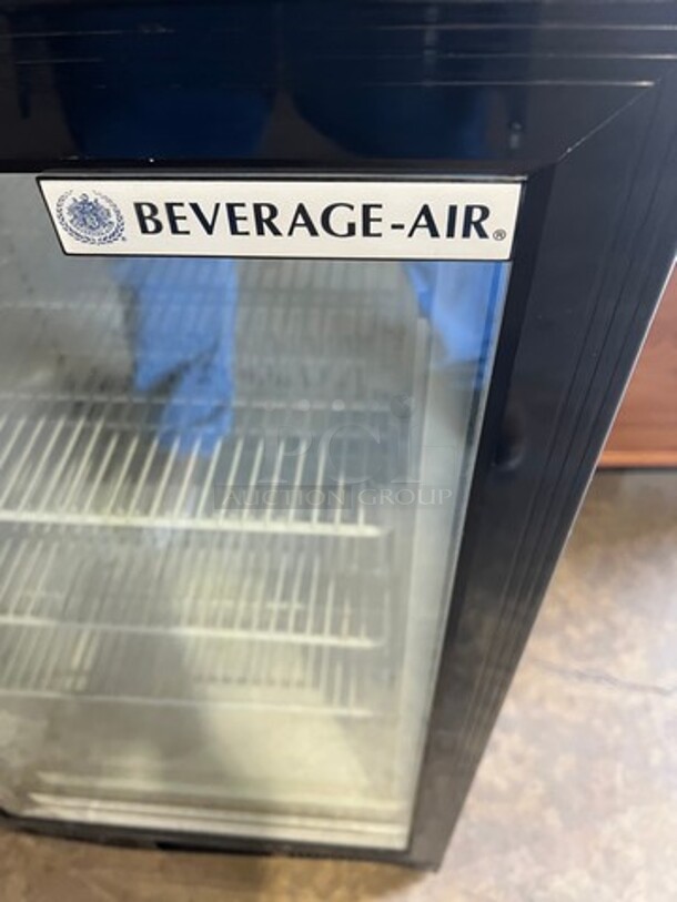 Beverage Air Commercial Countertop/ Undercounter Single Door Reach In Freezer Merchandiser! With Poly Coated Racks! Model: CTF961B SN: CTF961B30042016096 115V 60HZ 1 Phase - Image 6 of 6
