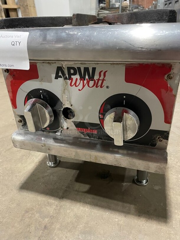 Wow! APW Wyott Commercial Natural Gas Powered Countertop 2 Burner Hot Plate Range! Stainless Steel! On Legs! - Image 6 of 10