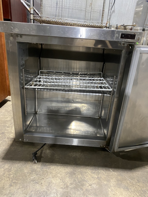 Avantco All Stainless Steel Lowboy/Worktop Cooler! MODEL:178TUC27R 115V SN:6351250114110118! Working When Removed! - Image 6 of 8
