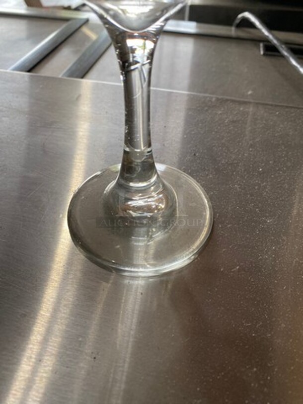 ALL ONE MONEY! Clear Glass Stemmed Wine Glasses! - Image 4 of 5