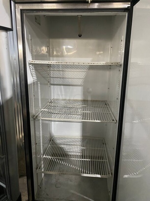 True Commercial Single Door Reach In Refrigerator! With Poly Coated Racks! Solid Stainless Steel! On Casters! Model: T23 SN: 11819948 115V 60HZ 1 Phase - Image 5 of 11