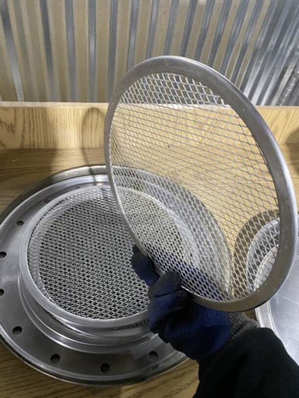 Assorted Pizza Pans! 21 X Your Bid! - Image 6 of 9