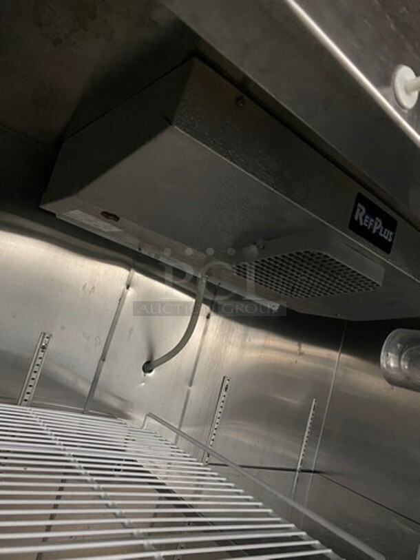 Coolman All stainless Steel 2 Door Reaching cooler! With Racks! MODEL 54RI  SN: W70415 120V - Image 7 of 9