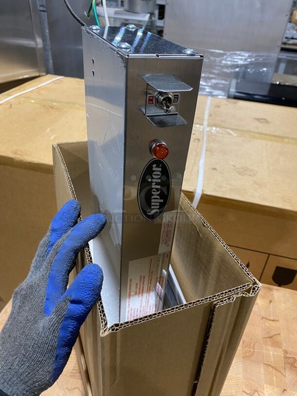 NEW! APW Wyott High Wattage Calrod Strip Warmer With Toggle Controls! MODEL FD24H SN:8021122010024 120V 1PH! Working!  - Image 2 of 9