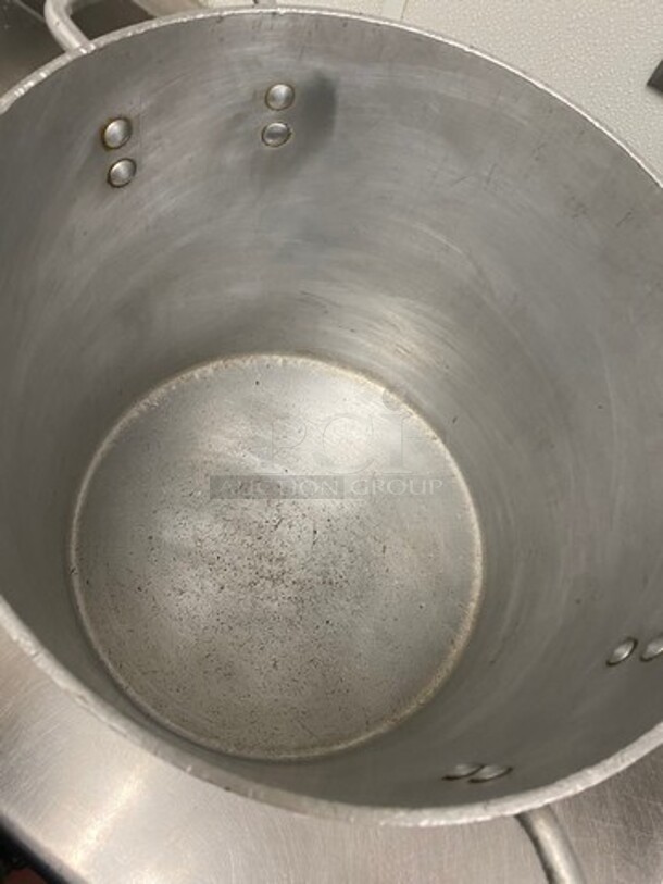 Metal Stock Pot! With Side Handles! - Image 4 of 5