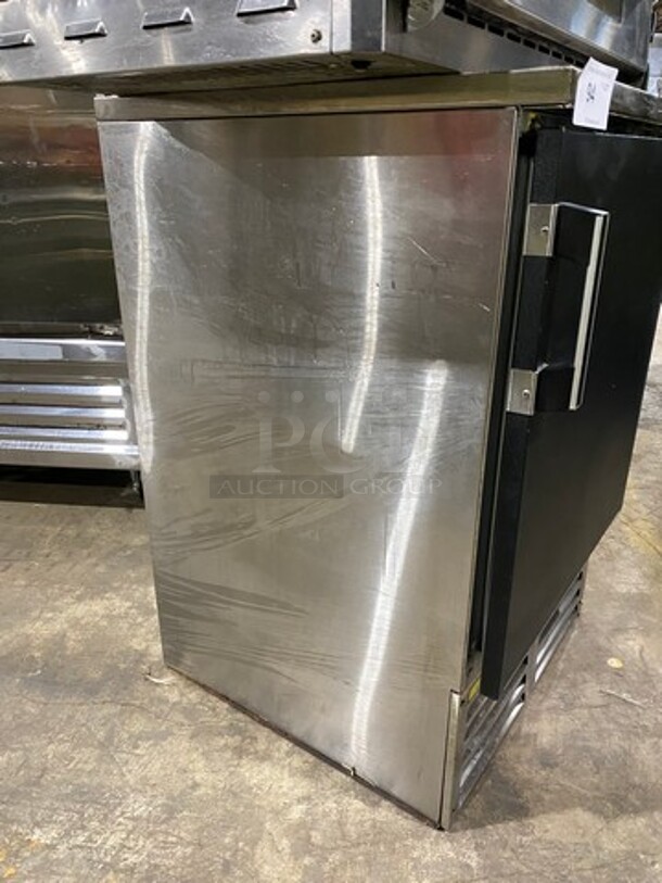 Krowne Commercial Undercounter Glass Chiller! All Stainless Steel! Model: FMC24BSR SN: 0100810 115V 60HZ 1 Phase - Image 2 of 7
