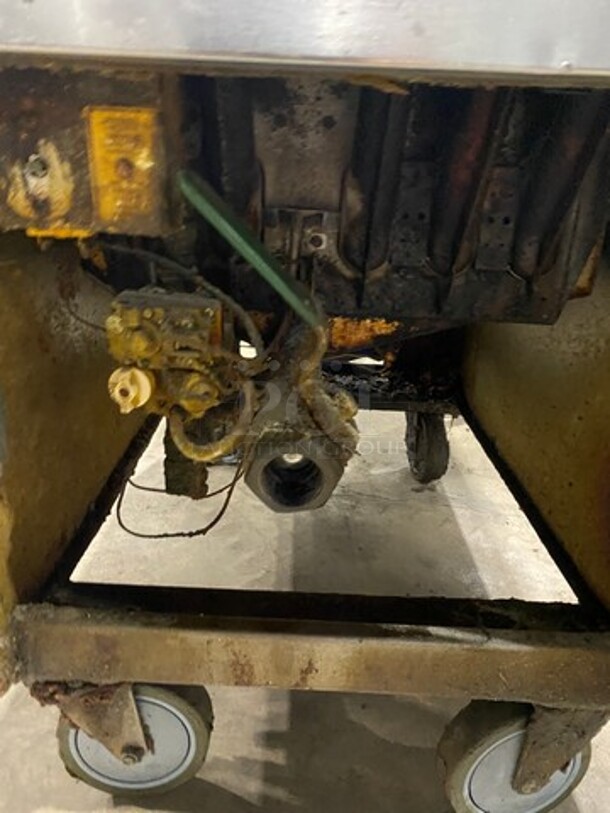 Commercial Natural Gas Powered Deep Fat Fryer! With Back Splash! All Stainless Steel! On Casters! - Image 6 of 7