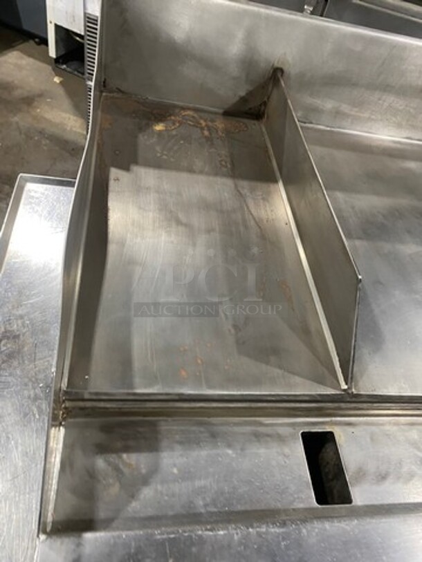 Woodstone Commercial Countertop Natural Gas Powered Flat Griddle! With Split Top! With Back & Side Splashes! All Stainless Steel! On Legs! - Image 7 of 10