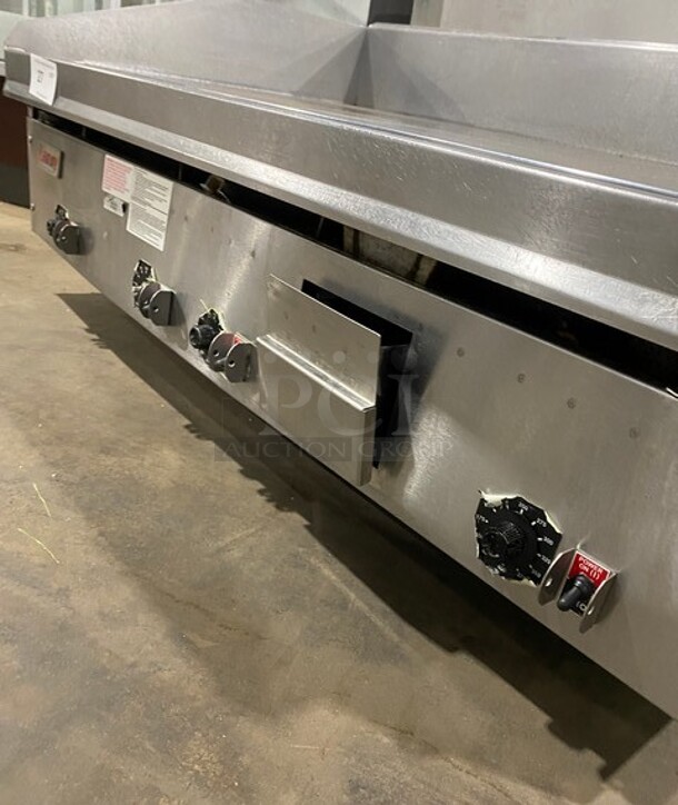 Sweet! Lang Commercial Countertop Natural Gas Powered Mirror Shine Polish Top Flat Top Griddle! With Back And Side Splashes! All Stainless Steel! On Small Legs! - Image 6 of 8