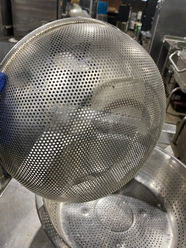 Stainless Steel Perforated Bowls/ Strainer! 4x Your Bid! - Image 2 of 4