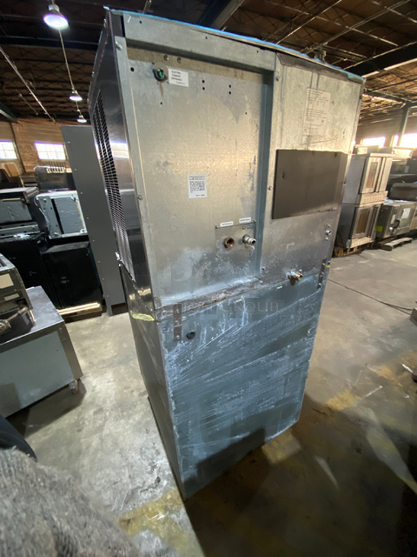 Crystal Tips Commercial Ice Maker Machine! On Commercial Ice Bin! All Stainless Steel! On Legs! 2X Your Bid Makes One Unit! Model: 602CWS16130 SN: 22061310P 115V 60HZ 1 Phase - Image 4 of 9