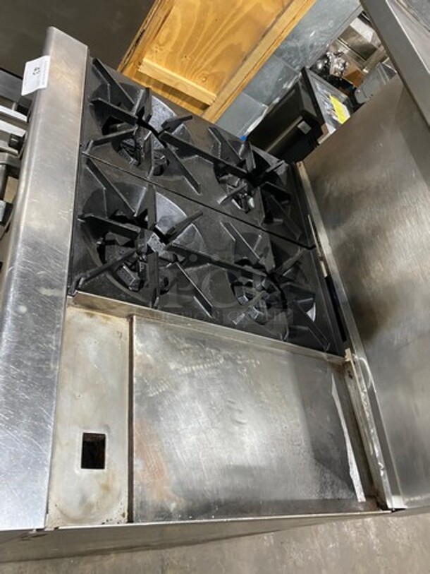 US Range Commercial Natural Gas Powered 4 Burner Stove With Built In Flat Grill! Flat Grill Has Side Splashes! With Raised Back Splash And Salamander Shelf! With Oven Underneath! All Stainless Steel! On Legs! - Image 5 of 10