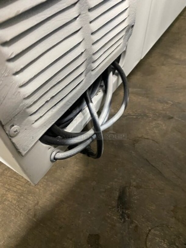 LATE MODEL! 2014 Fricon Commercial Reach Down Chest Freezer Merchandiser! With 2 Top Sliding Doors! With Sneeze Guard! On Casters! Model: THG7SG SN: 021080 115V 60HZ 1 Phase - Image 9 of 9