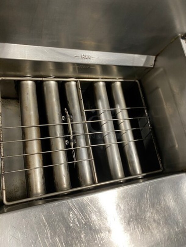 WOW! Vulcan Commercial Natural Gas Powered 3 Bay Deep Fat Fryer! All Stainless Steel! On Casters! Model: 3GR65F SN: 481533671 - Image 6 of 10