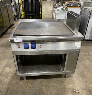 Electrolux Natural Gas Powered All Stainless Steel Plancha Flat Grill! ERMA Edition! Built On Stainless Steel Stand! On Legs!