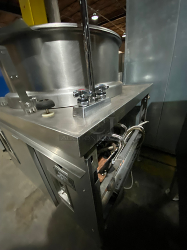 SWEET! Market Forge Commercial Tilted Soup Kettle! All Stainless Steel! On Legs! Model: MT40E0 480V 3 Phase - Image 2 of 9