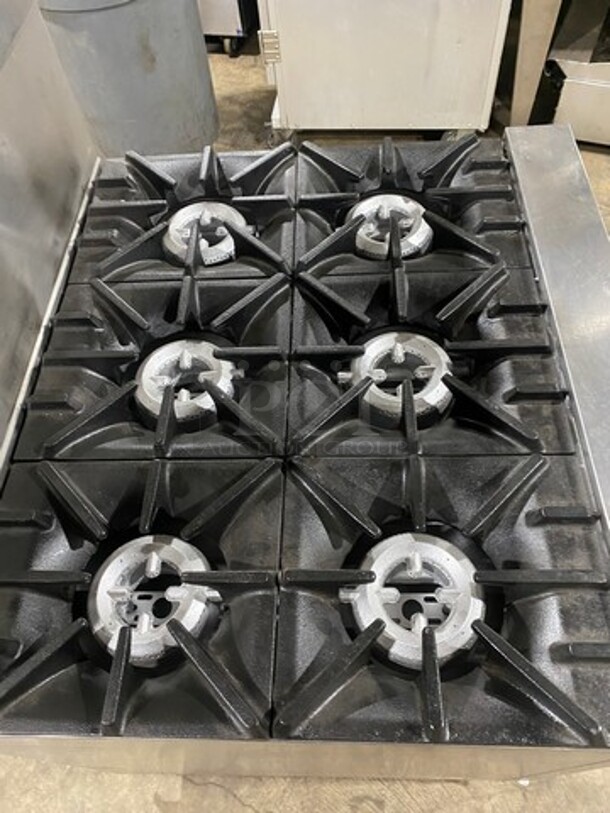 Sunfire Commercial Natural Gas Powered 6 Burner Stove! With Raised Back Splash And Salamander Shelf! With Oven Underneath! All Stainless Steel! On Casters! - Image 5 of 9